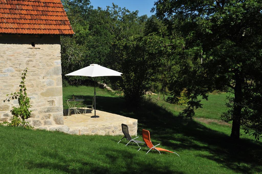 Gites De Combarel Corn Extérieur photo